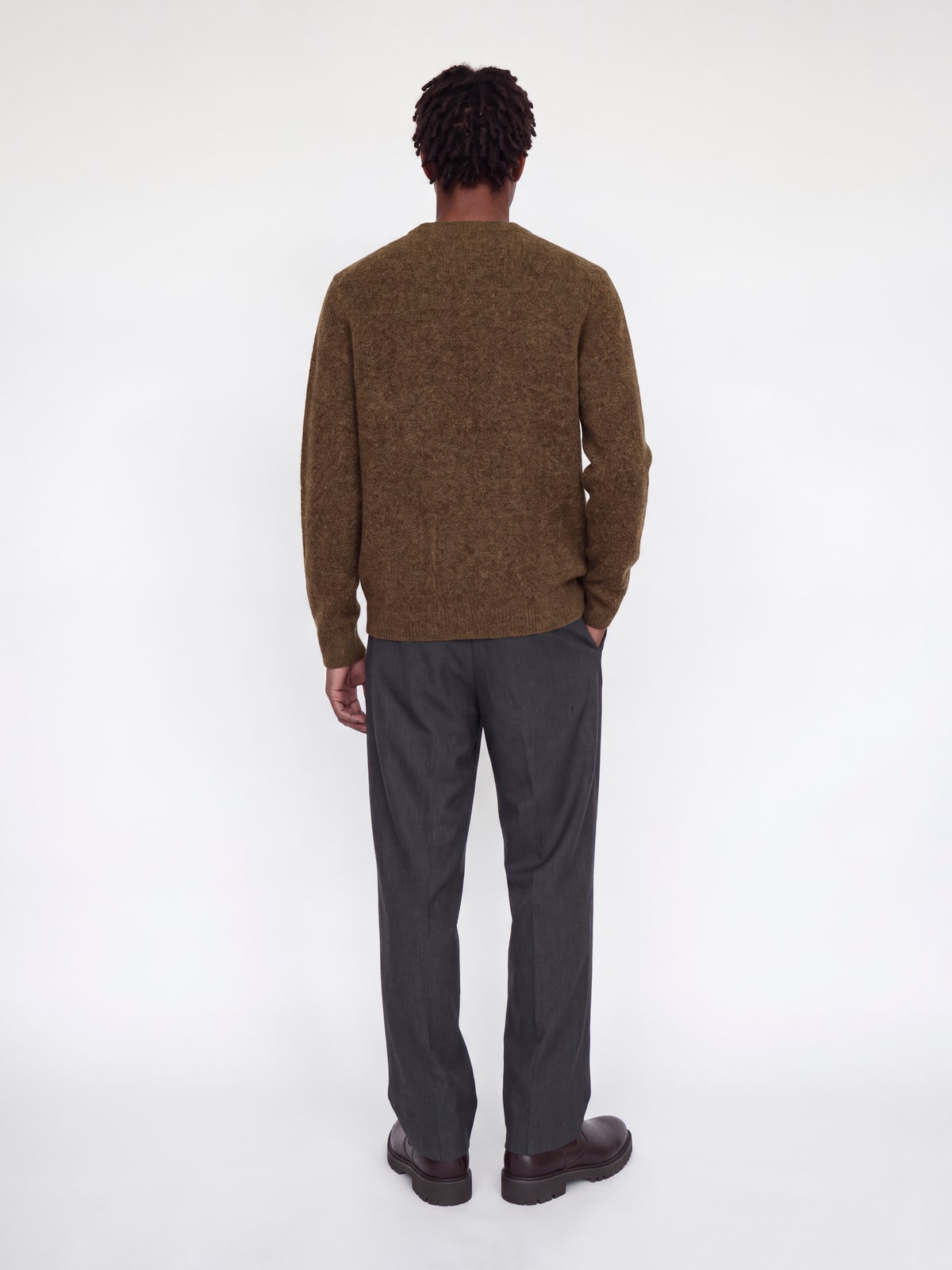 Ανδρικό πλεκτό πουλόβερ Simon καφέ – JACK & JONES